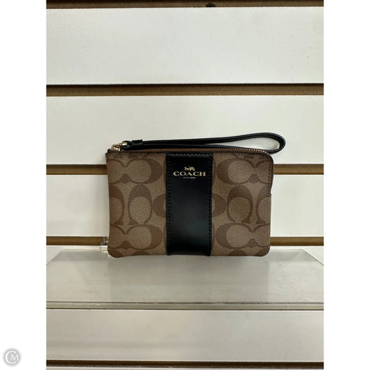 Wristlet Designer By Coach, Size: Medium