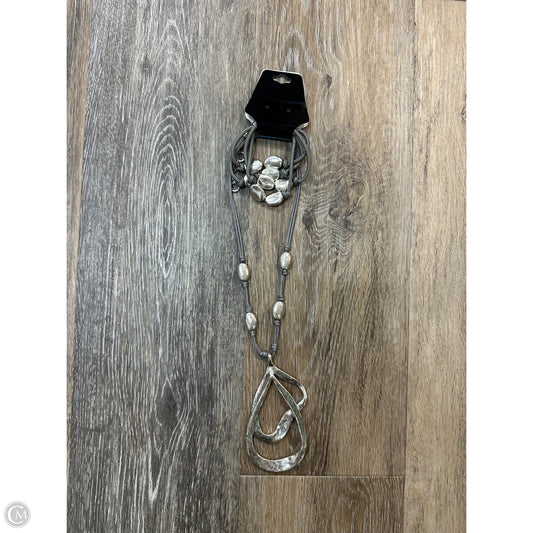 Necklace Charm By Cmc, Size: 02 Piece Set