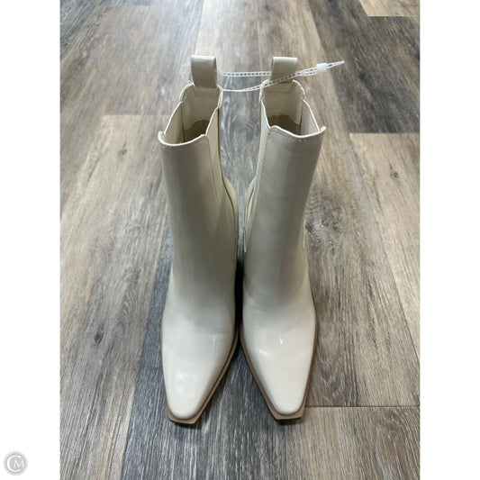 Boots Ankle Heels By Chinese Laundry In Cream, Size: 6