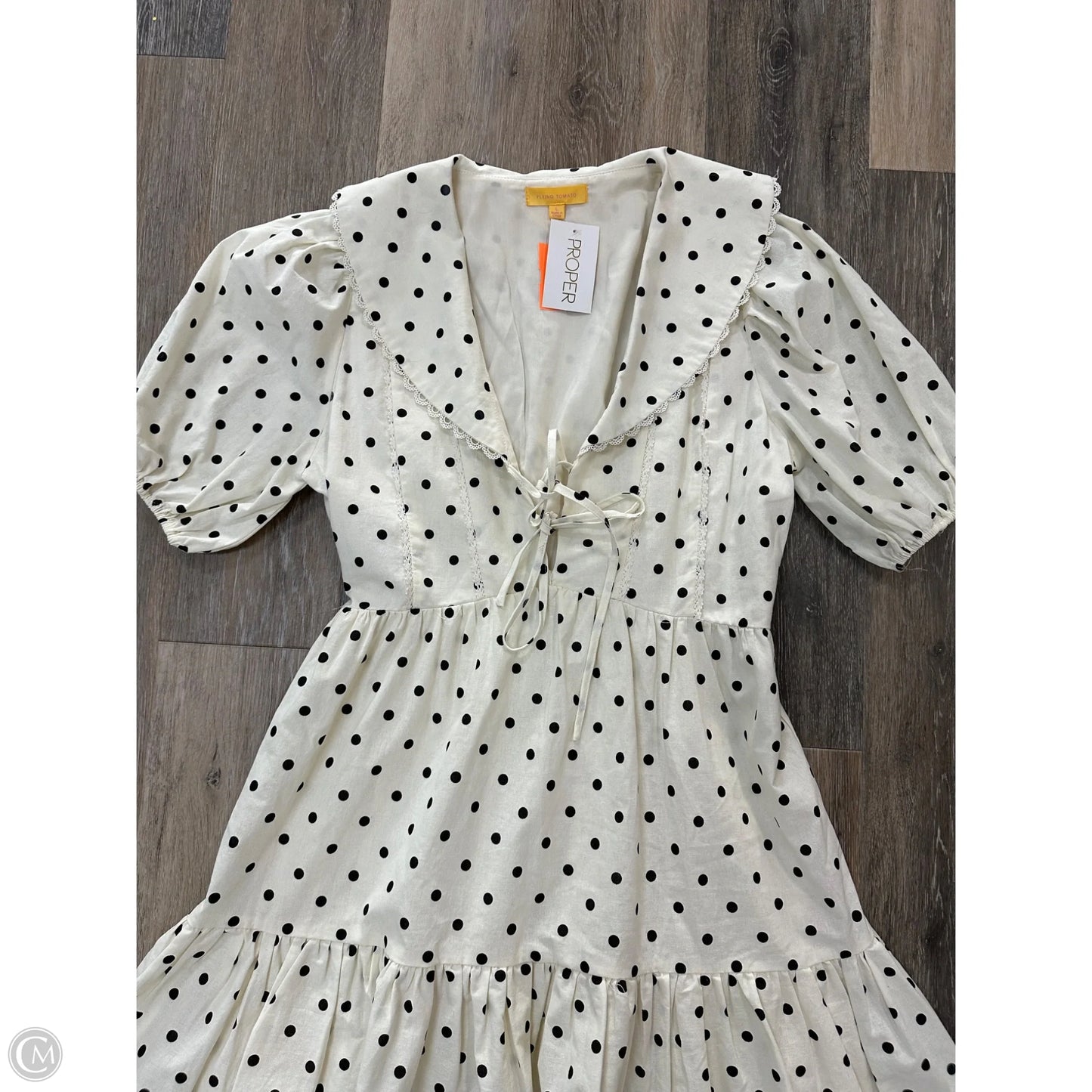 •Dress Casual Short By Flying Tomato In Polkadot Pattern, Size: L