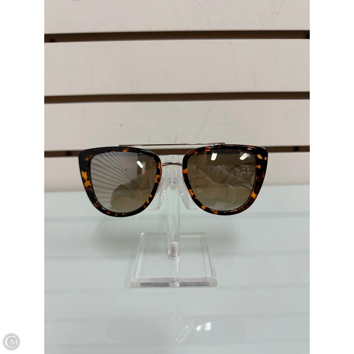 Sunglasses By Quay, Size: