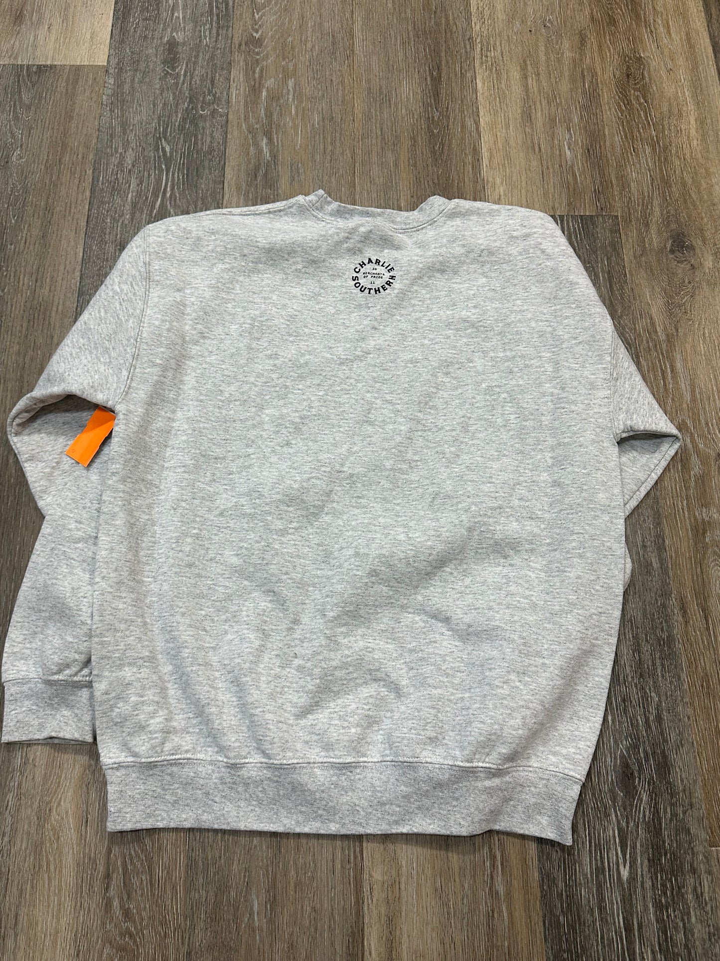 Sweatshirt Crewneck By Gildan In Grey, Size: M