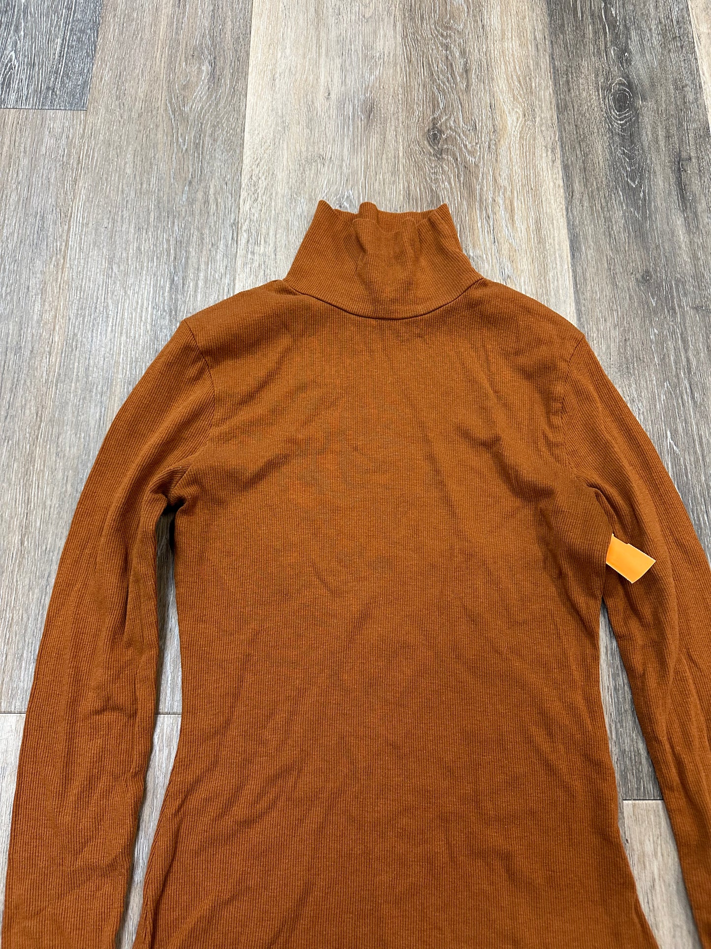 Top Long Sleeve By Beyond Yoga In Orange, Size: S