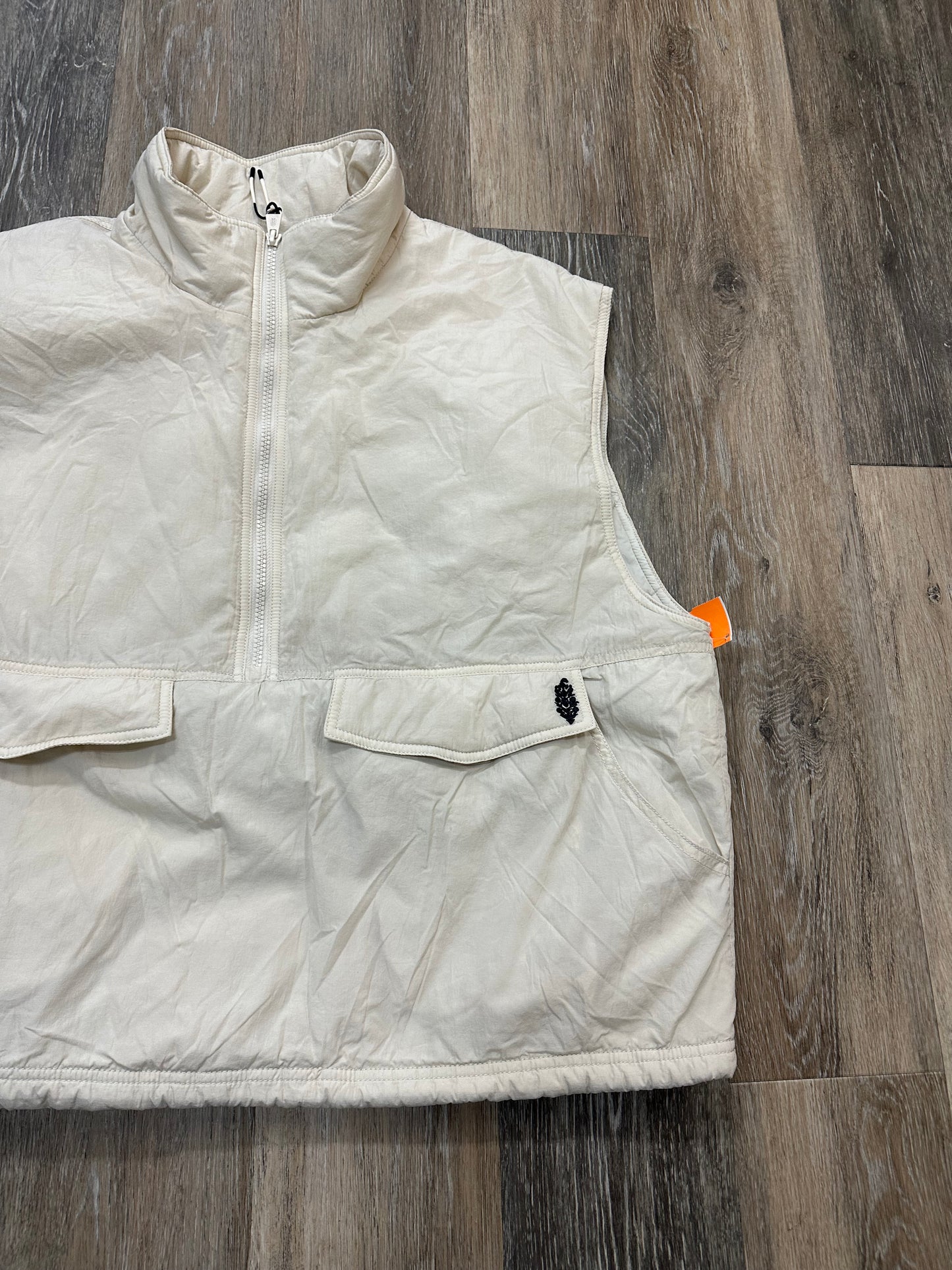 Vest Puffer & Quilted By Free People In White, Size: L