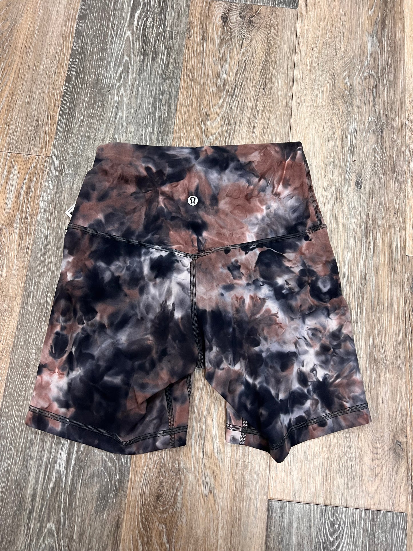 Athletic Shorts By Lululemon In Tie Dye Print, Size: 4