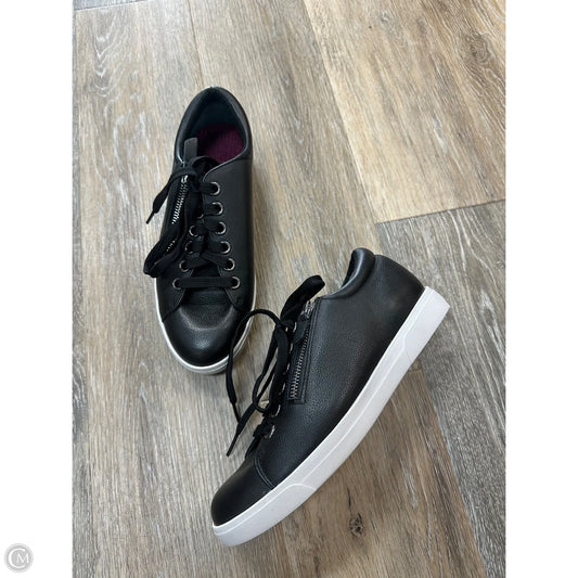 Shoes Sneakers By Munro In Black, Size: 7
