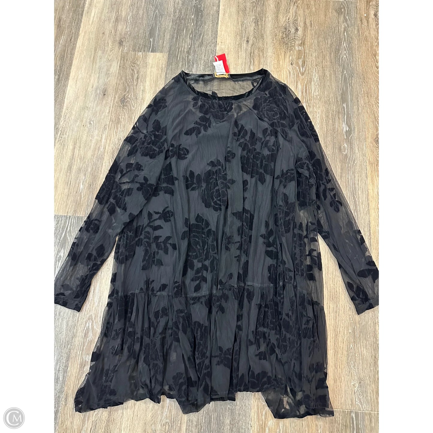 Dress Casual Short By Alembika In Black, Size: L