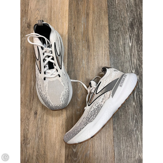 Shoes Athletic By Brooks In Black & White, Size: 9
