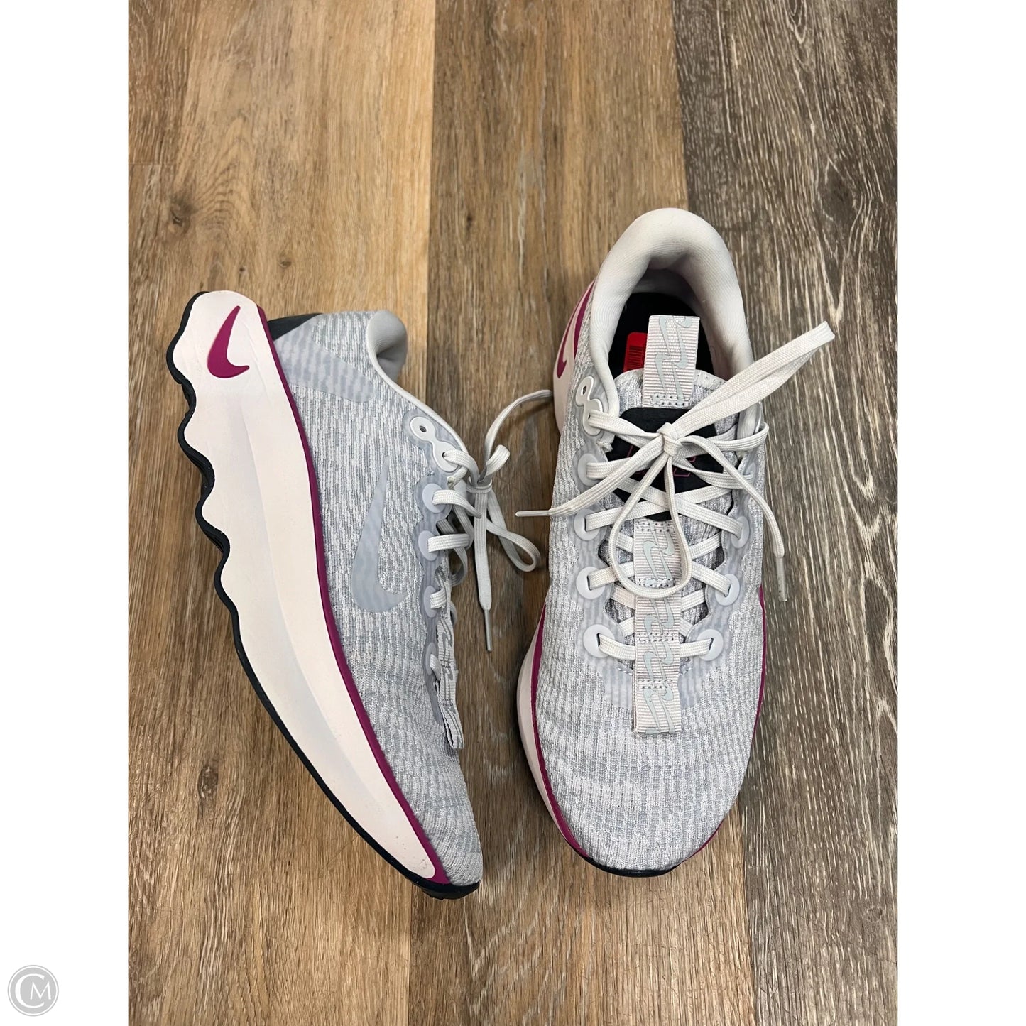 Shoes Athletic By Nike In Multi-colored, Size: 9.5