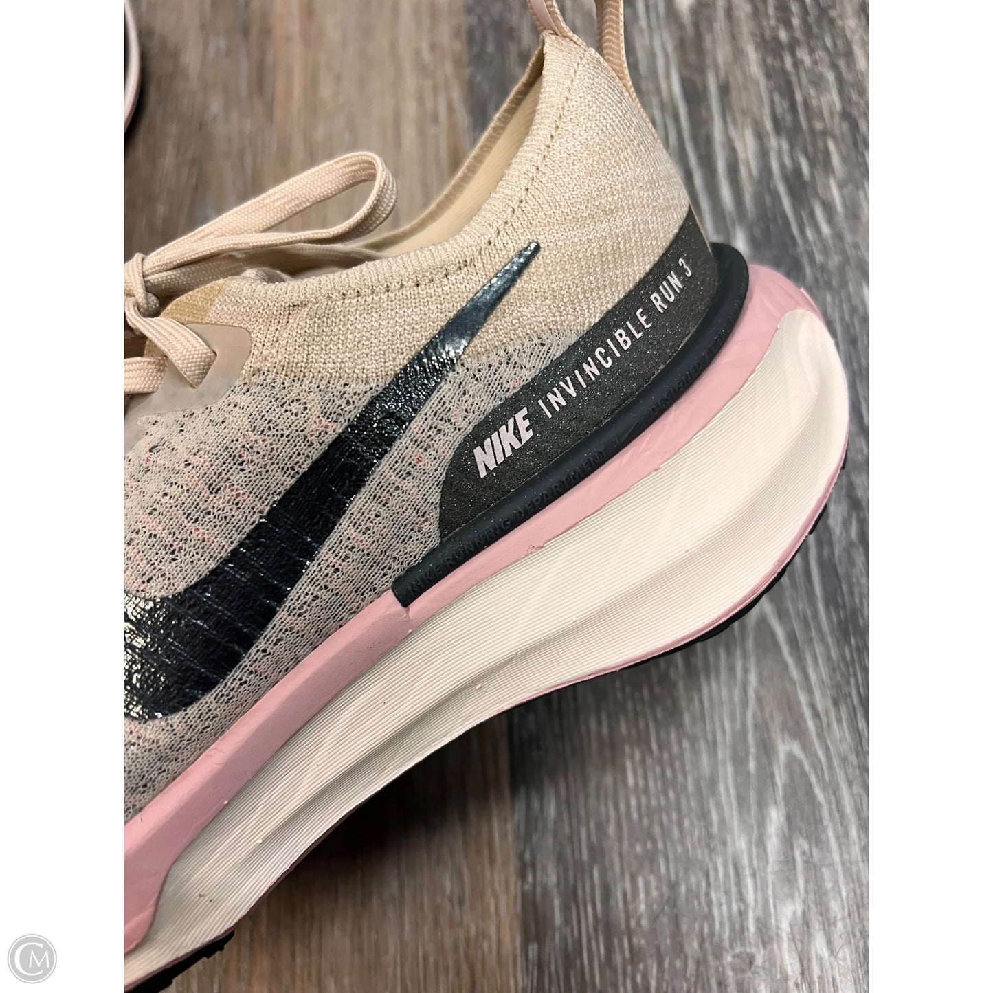 Shoes Athletic By Nike In Multi-colored, Size: 9