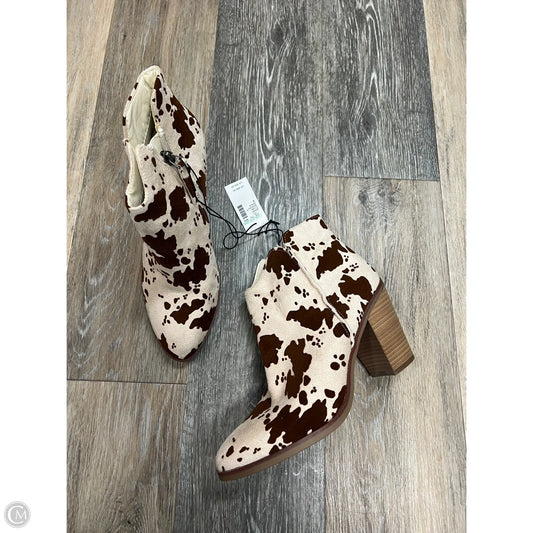 Boots Ankle Heels By Maurices In Animal Print, Size: 8