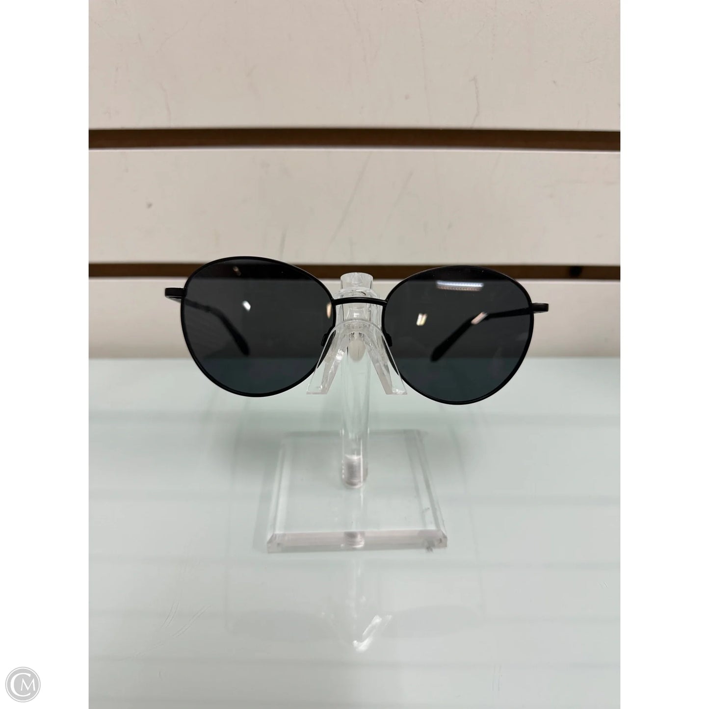 Sunglasses By Quay, Size:
