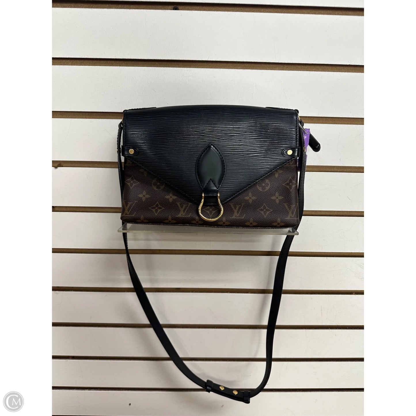 Crossbody Luxury Designer By Louis Vuitton, Size: Medium