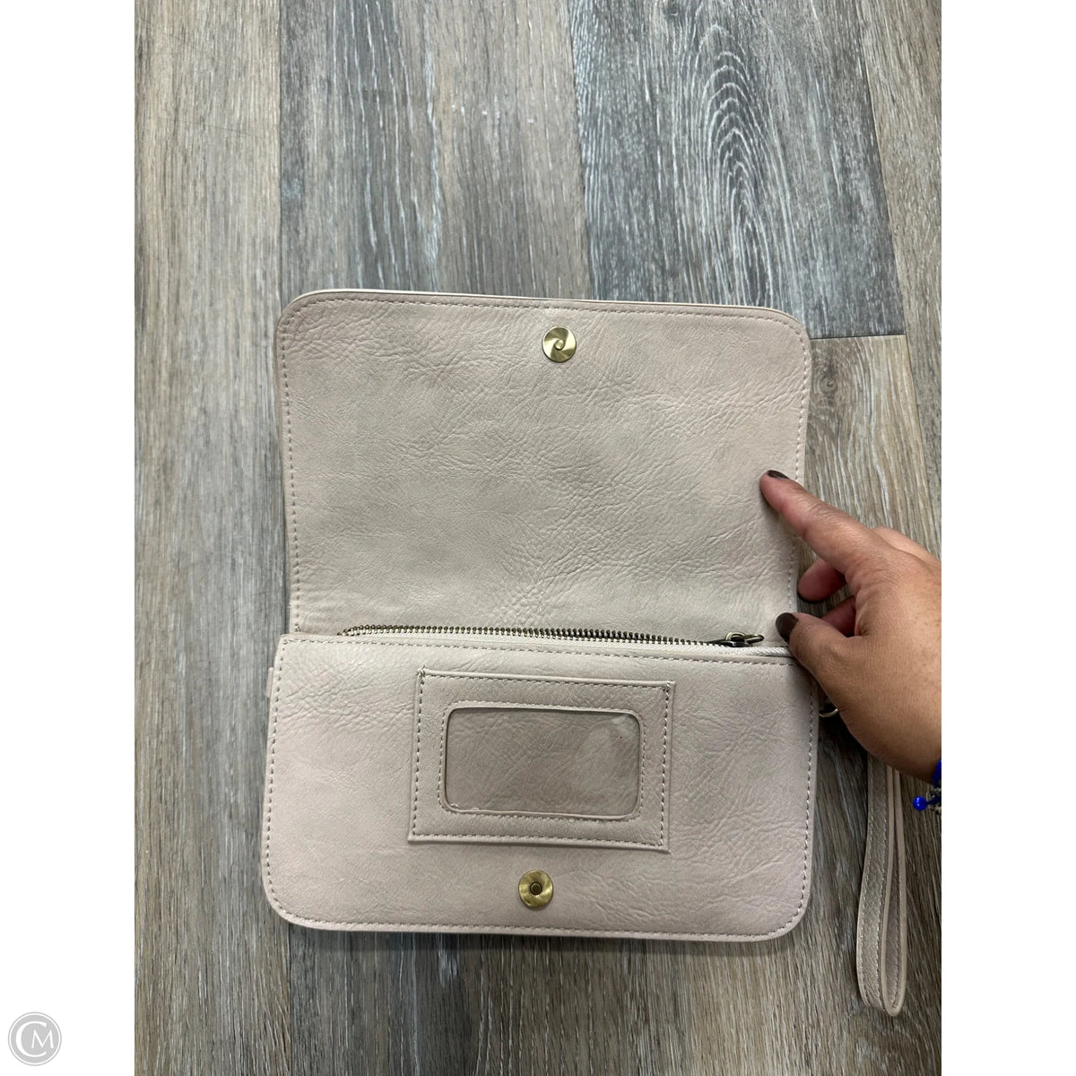 Wristlet By Joy Susan, Size: Medium