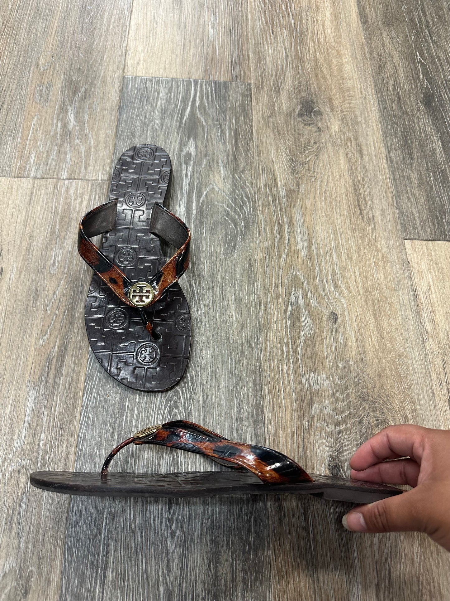 Brown Sandals Flip Flops Tory Burch, Size 9