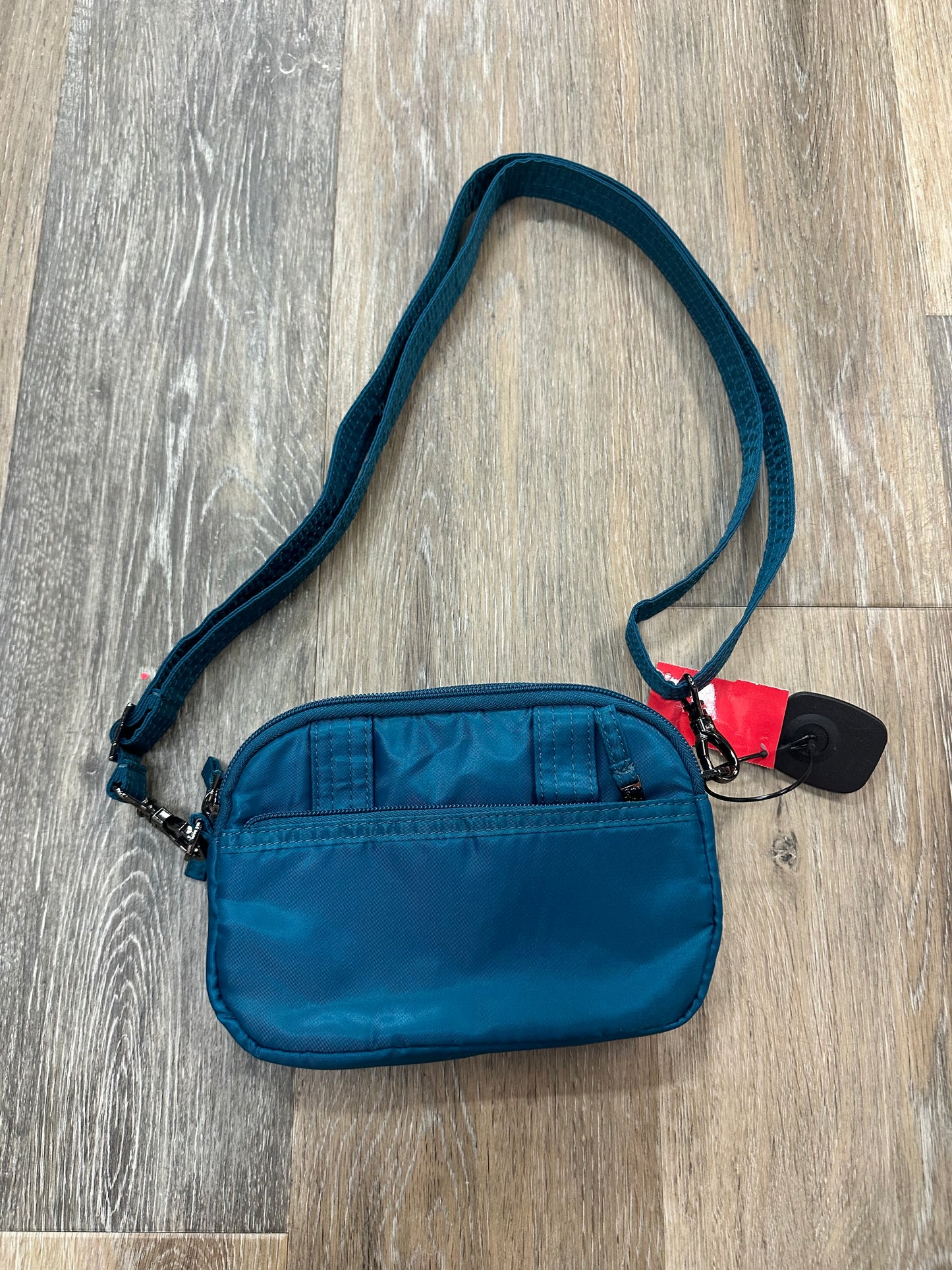 Crossbody By Lugg  Size: Small