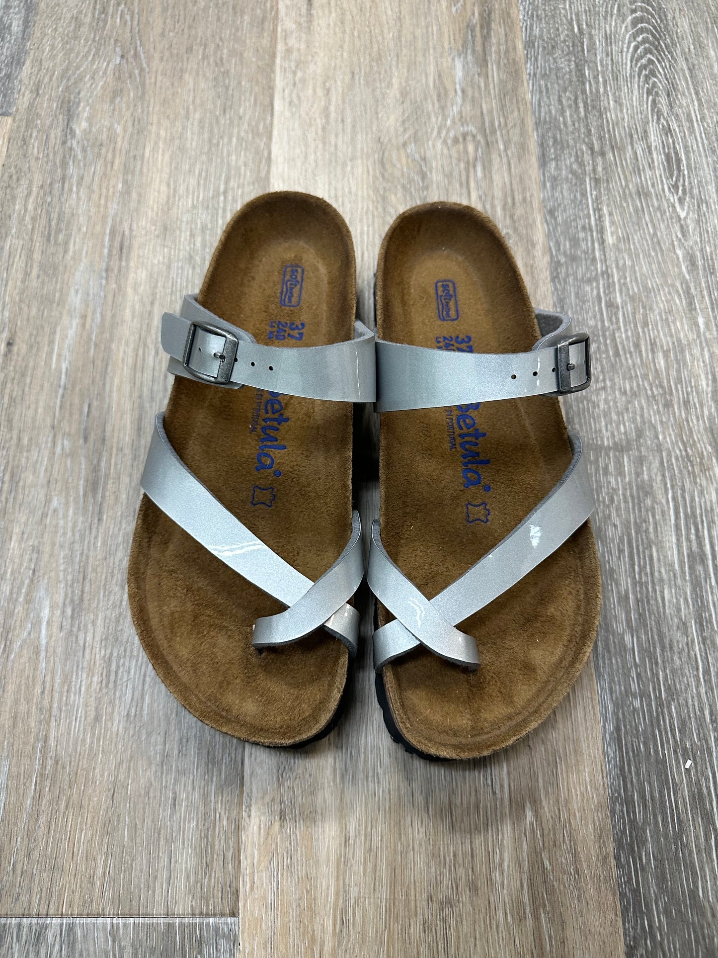 Sandals Flats By Birkenstock, Size: 6