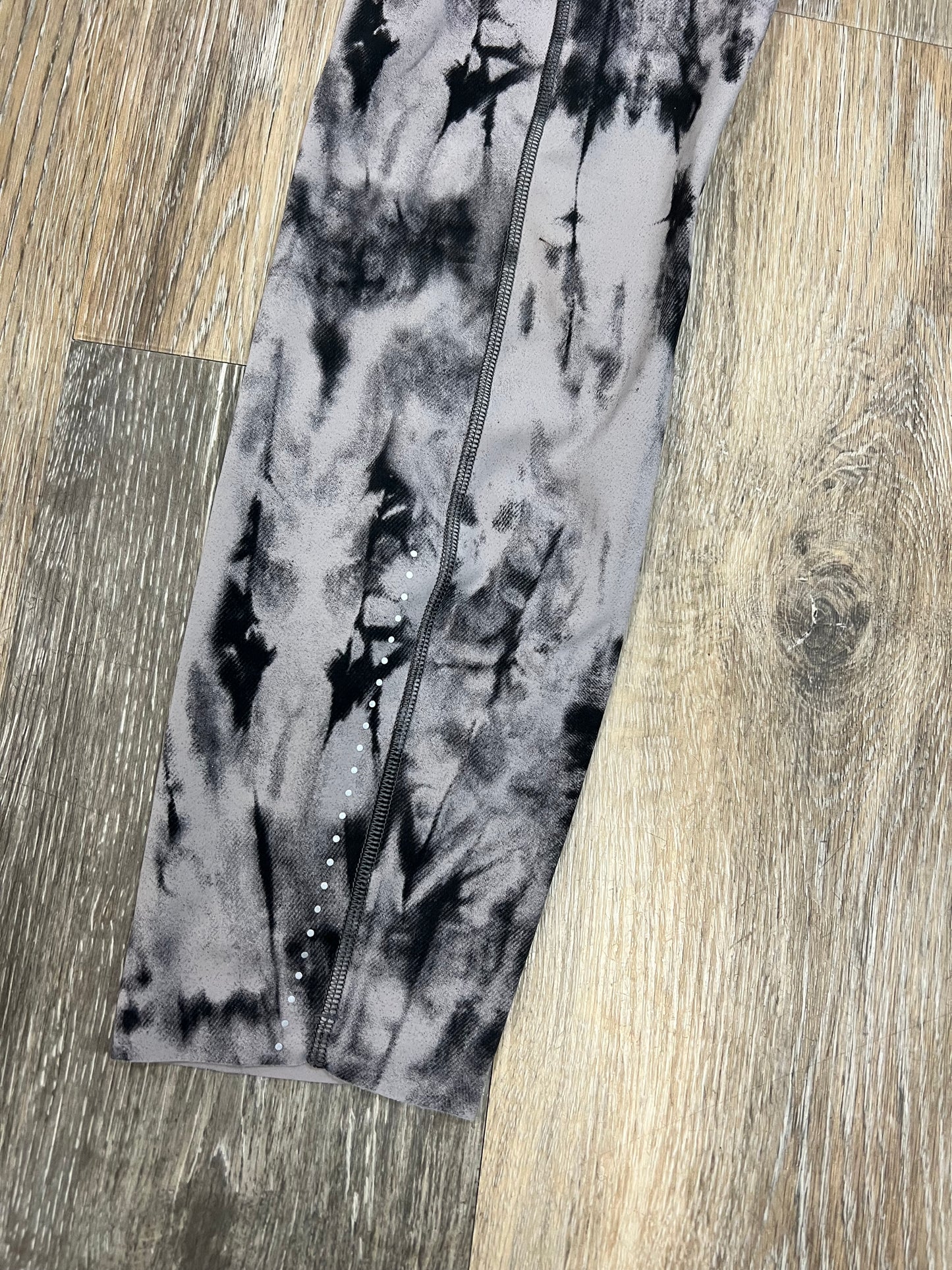 Tie Dye Print Athletic Leggings Lululemon, Size 6