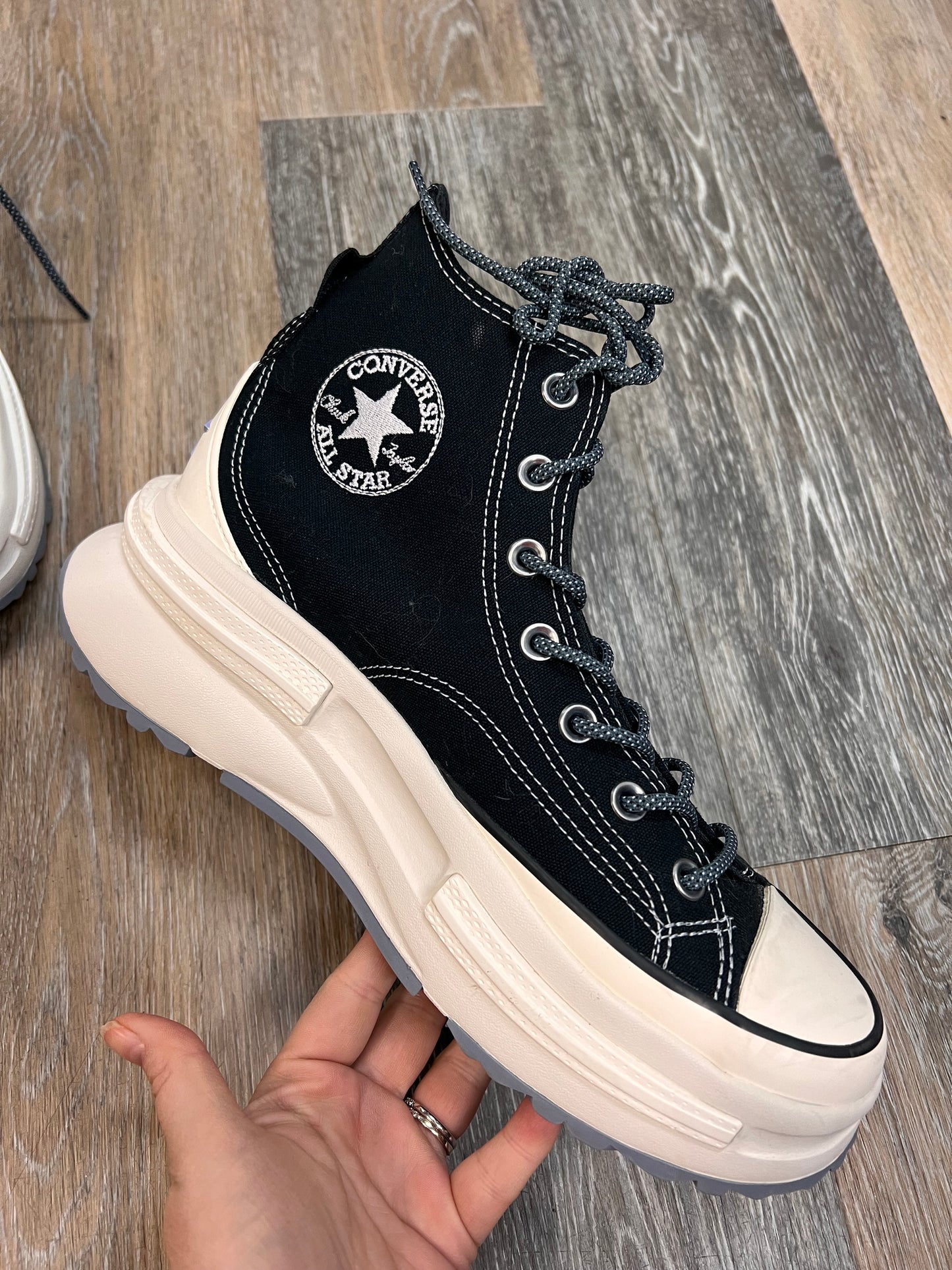 Shoes Athletic By Converse In Black, Size: 9