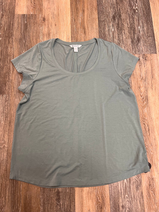 Top Short Sleeve By Athleta In Green, Size: Xl