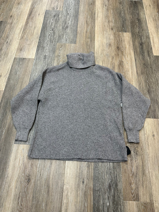 Sweater By Free People In Grey, Size: Xs