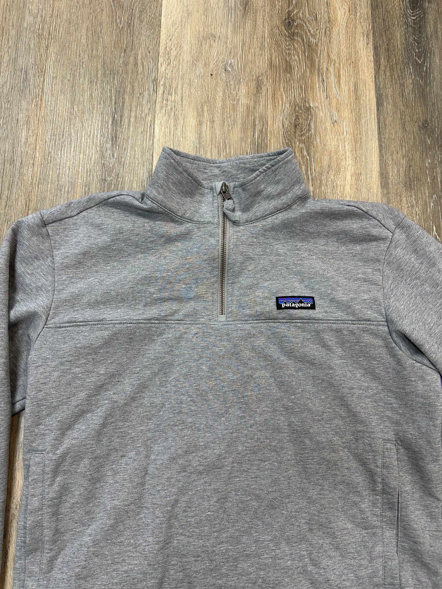 Athletic Sweatshirt Collar By Patagonia In Grey, Size: M