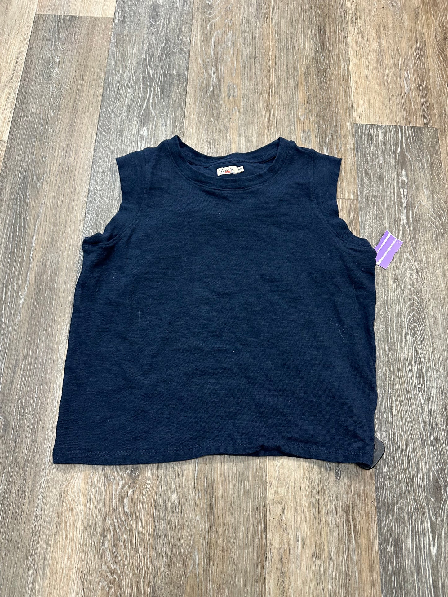 Top Sleeveless By Faherty In Navy, Size: M