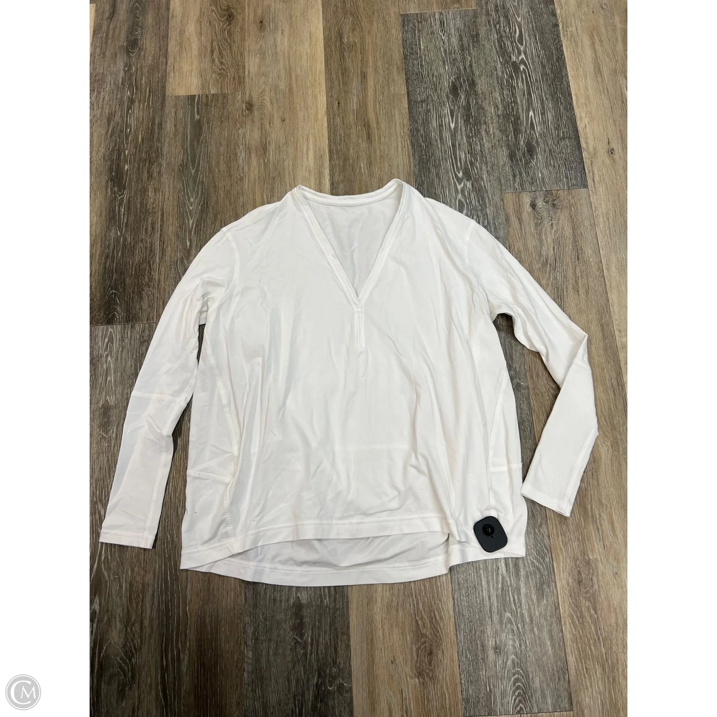 Athletic Top Long Sleeve Crewneck By Lululemon In White, Size: M