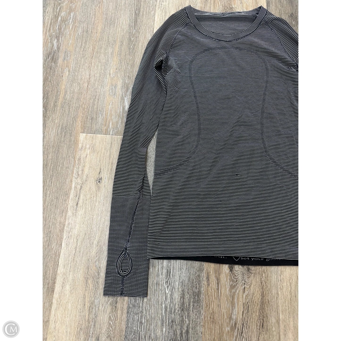 Athletic Top Long Sleeve Crewneck By Lululemon In Black & White, Size: 6