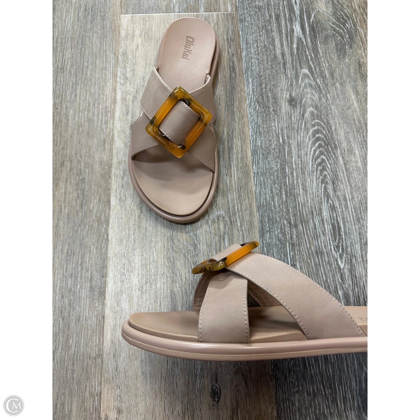Sandals Flats By Olukai In Tan, Size: 7