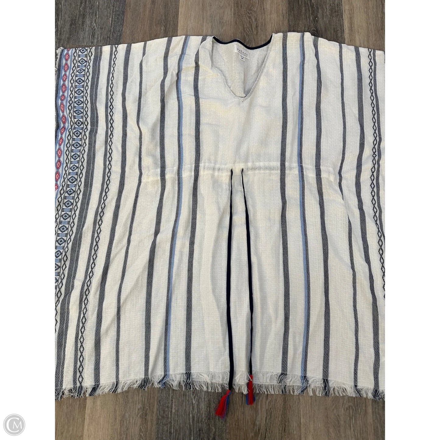 Swimwear Cover-up By Velvet By Graham & Spencer In White, Size: Xs