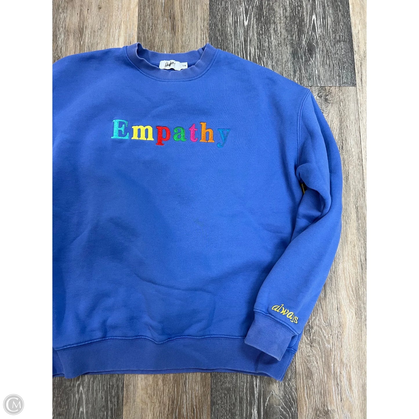 Sweatshirt Crewneck By Mayfair Group In Blue, Size: S