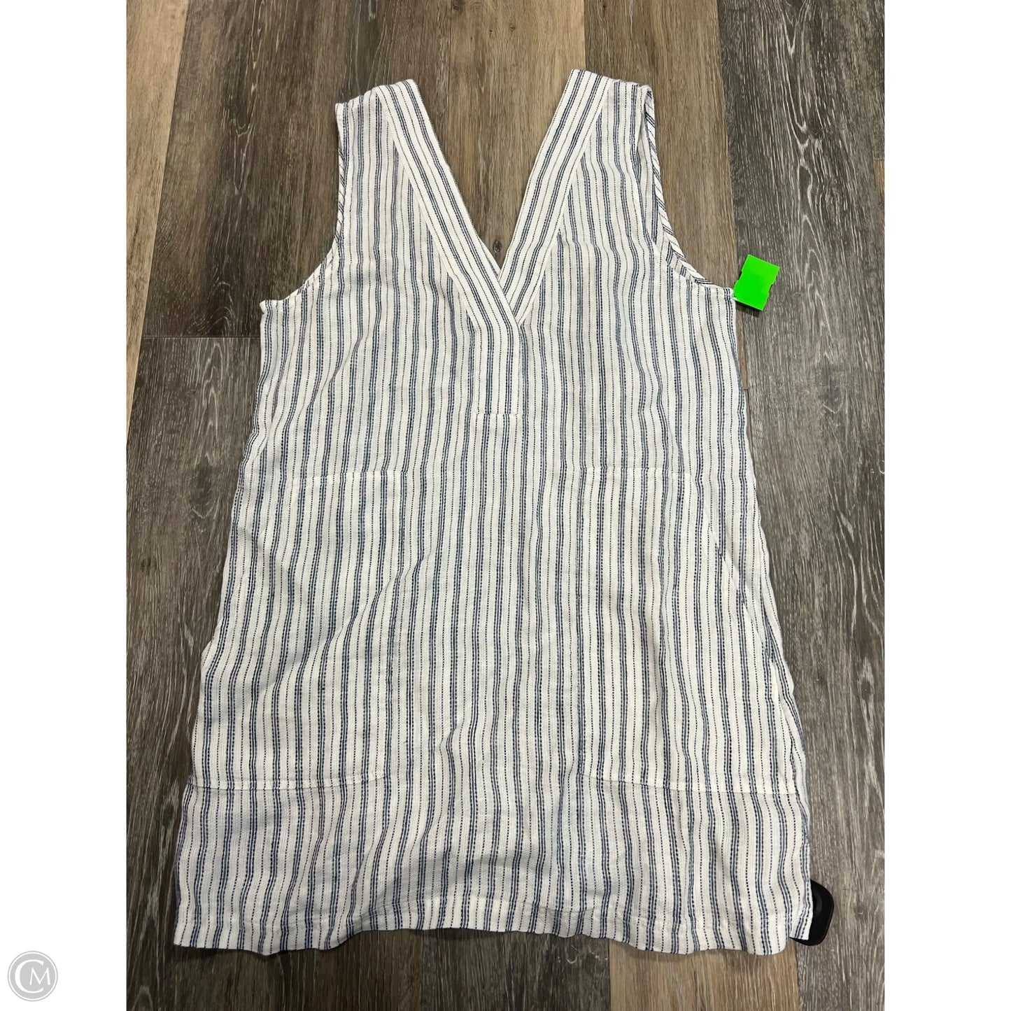 Dress Casual Short By Faherty In Striped Pattern, Size: M