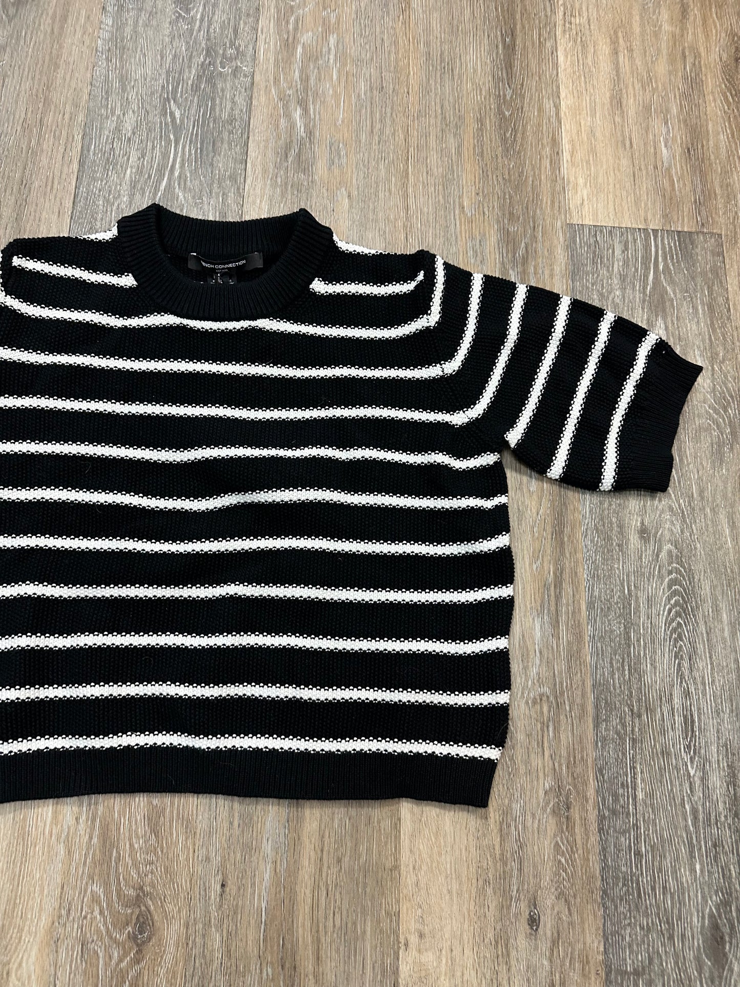 Sweater Short Sleeve By French Connection In Striped Pattern, Size: L