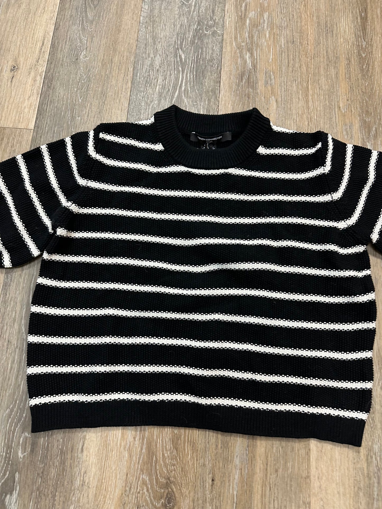 Sweater Short Sleeve By French Connection In Striped Pattern, Size: L