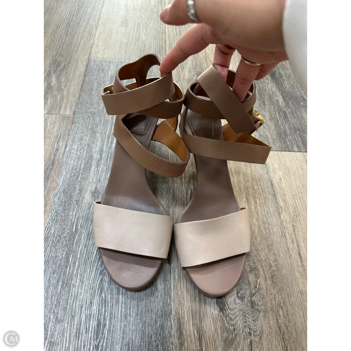 Sandals Luxury Designer By Chloe In Tan, Size: 9