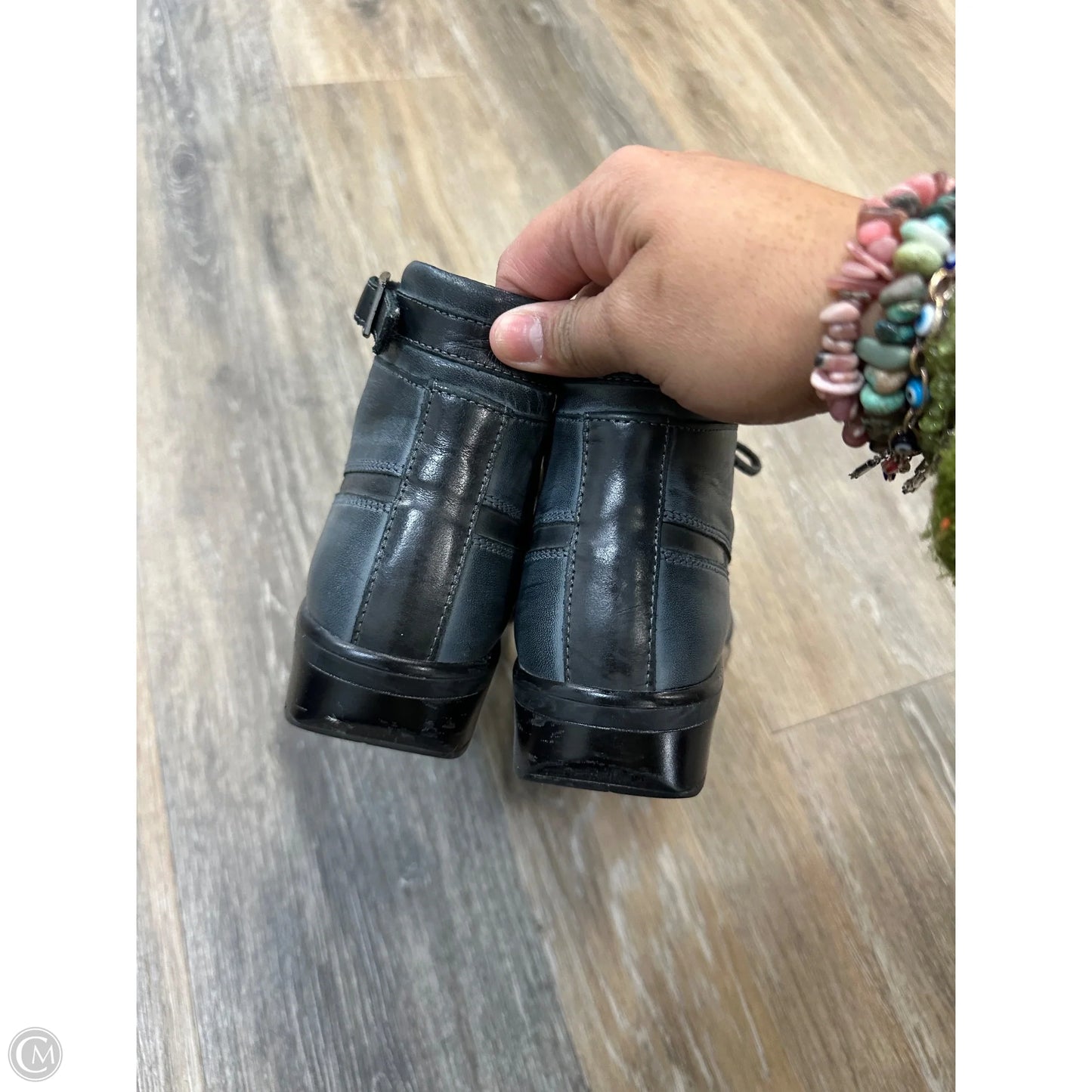 Boots Ankle Flats By Naot In Grey, Size: 7.5