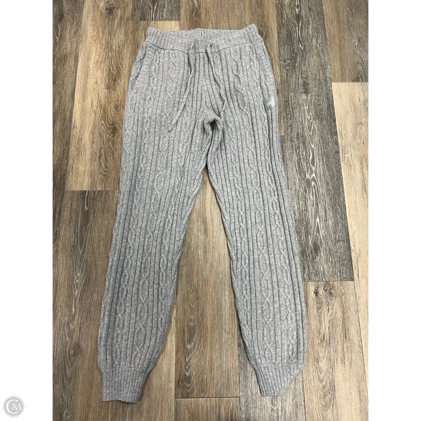 Athletic Pants By Alo In Grey, Size: S
