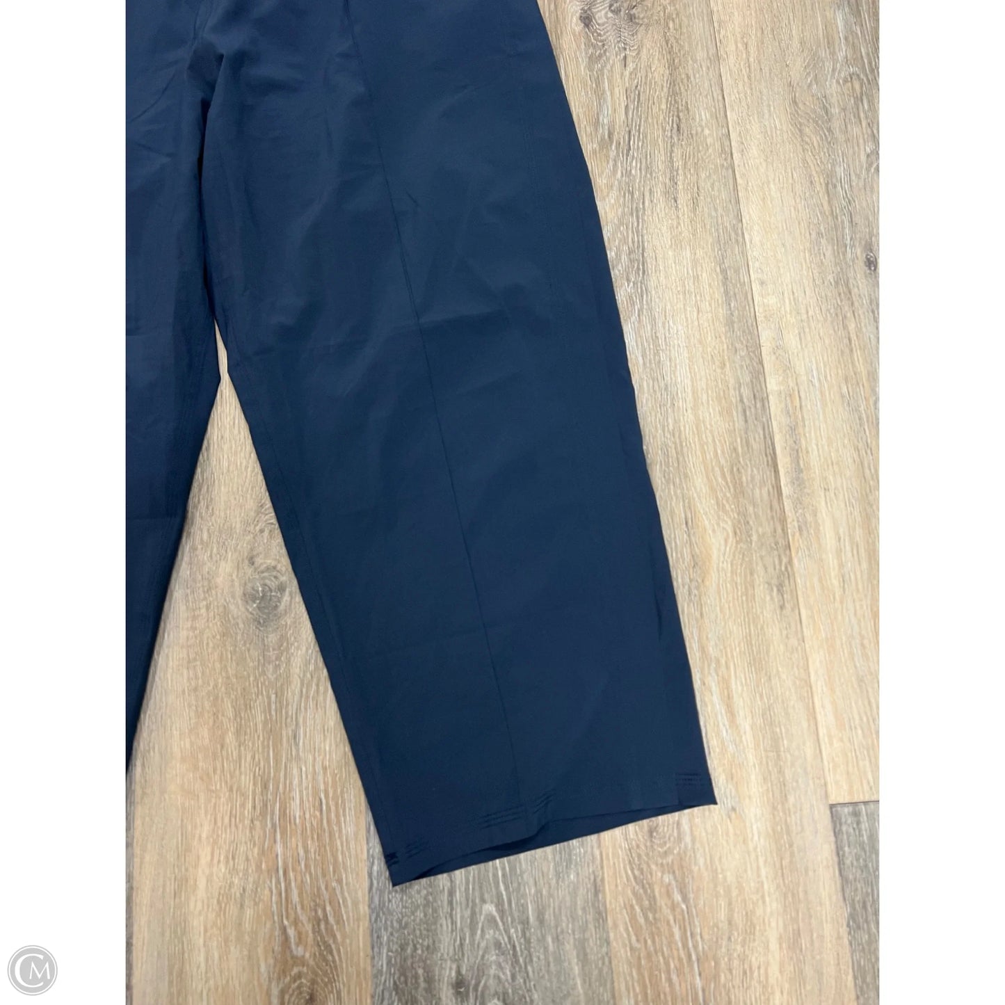 Athletic Pants Cropped By Lululemon In Navy, Size: 12