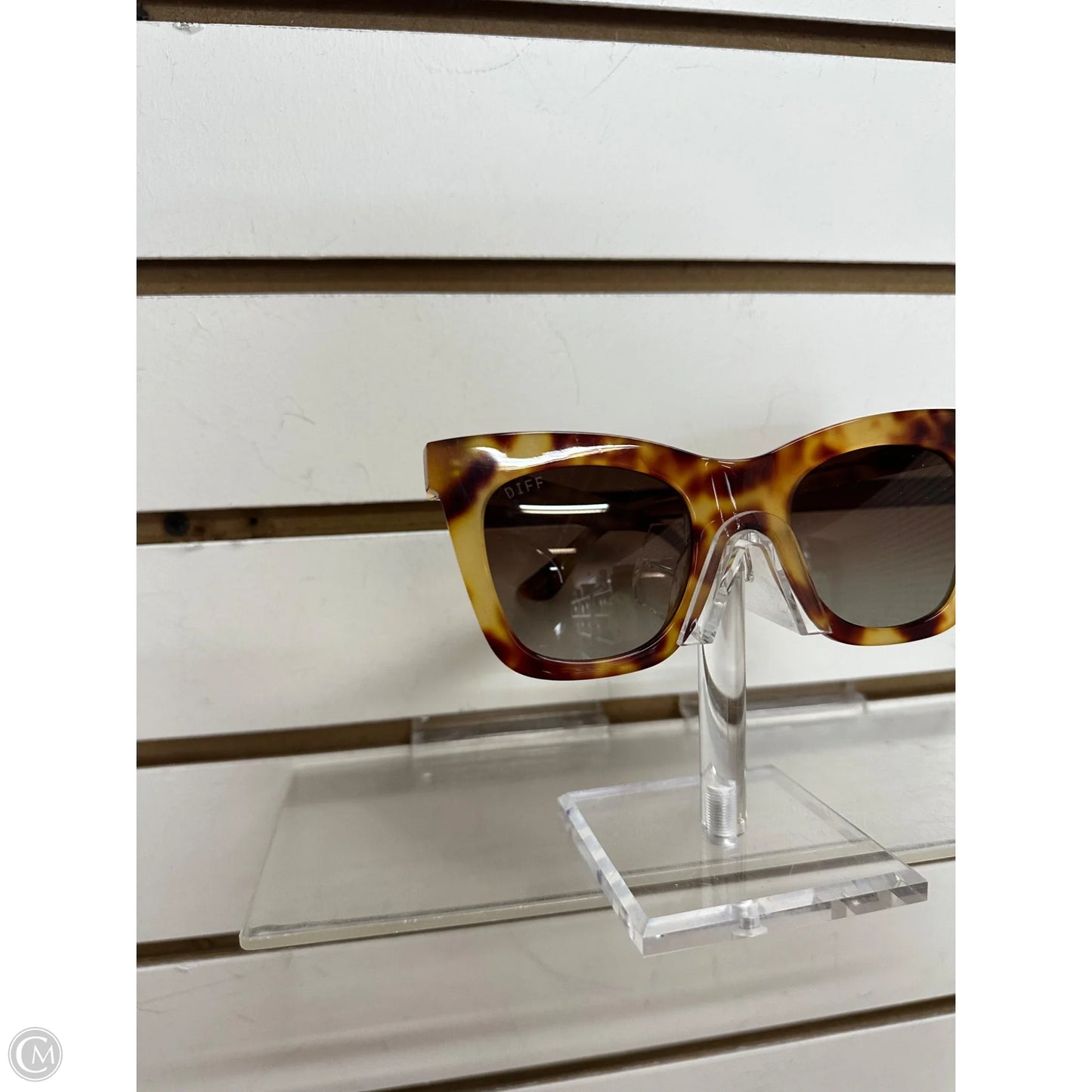 Sunglasses By Diff, Size: