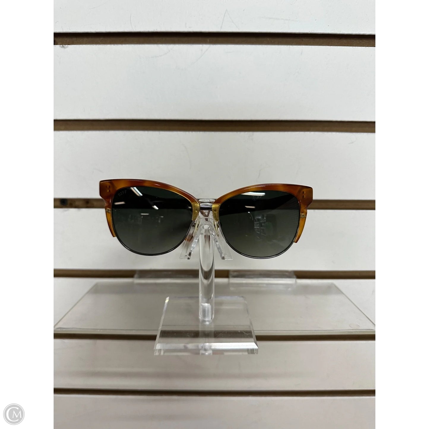 Sunglasses By Diff, Size: