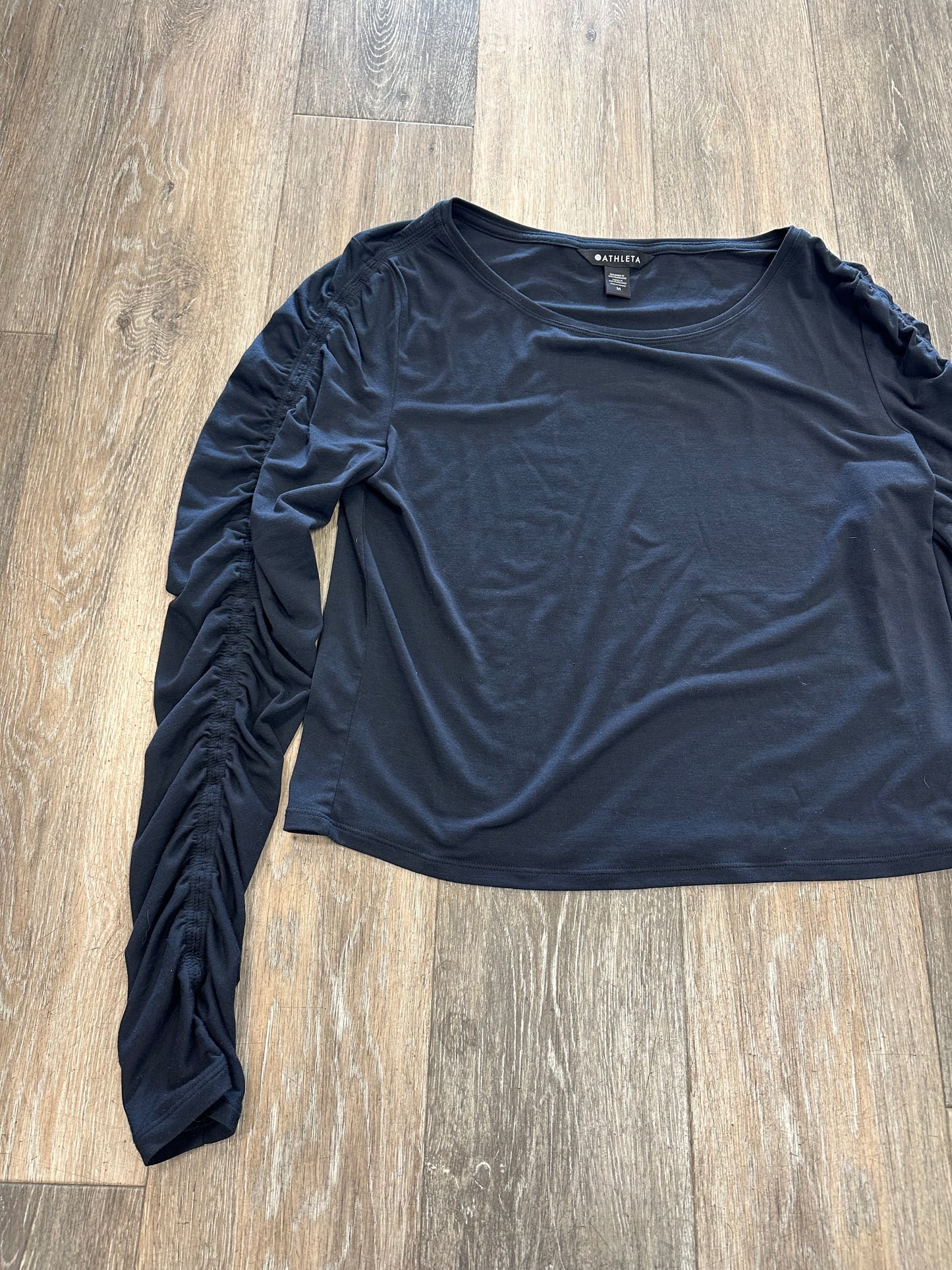 Athletic Top Long Sleeve Collar By Athleta  Size: M