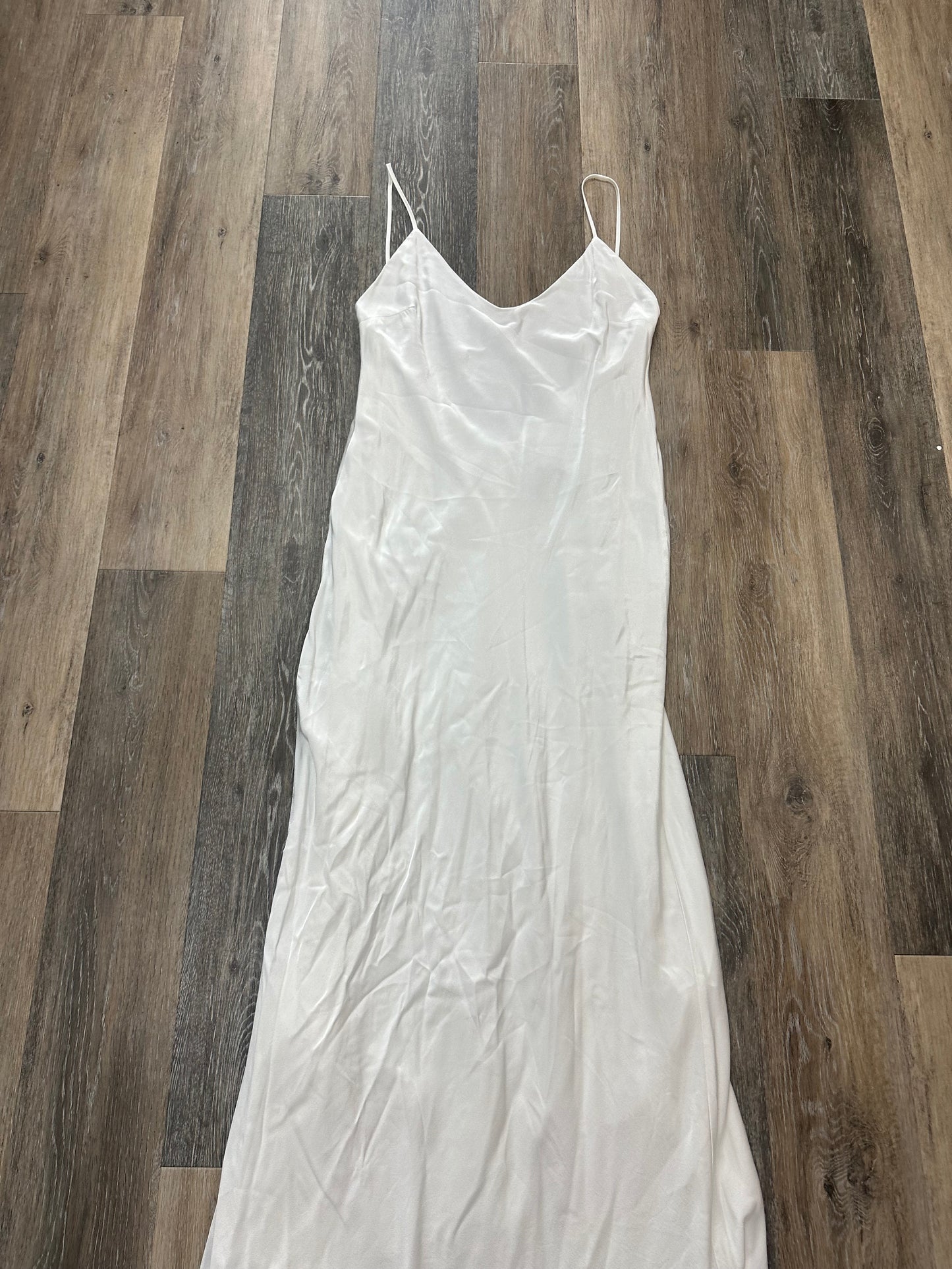 White Dress Party Long Meshki, Size Xxl