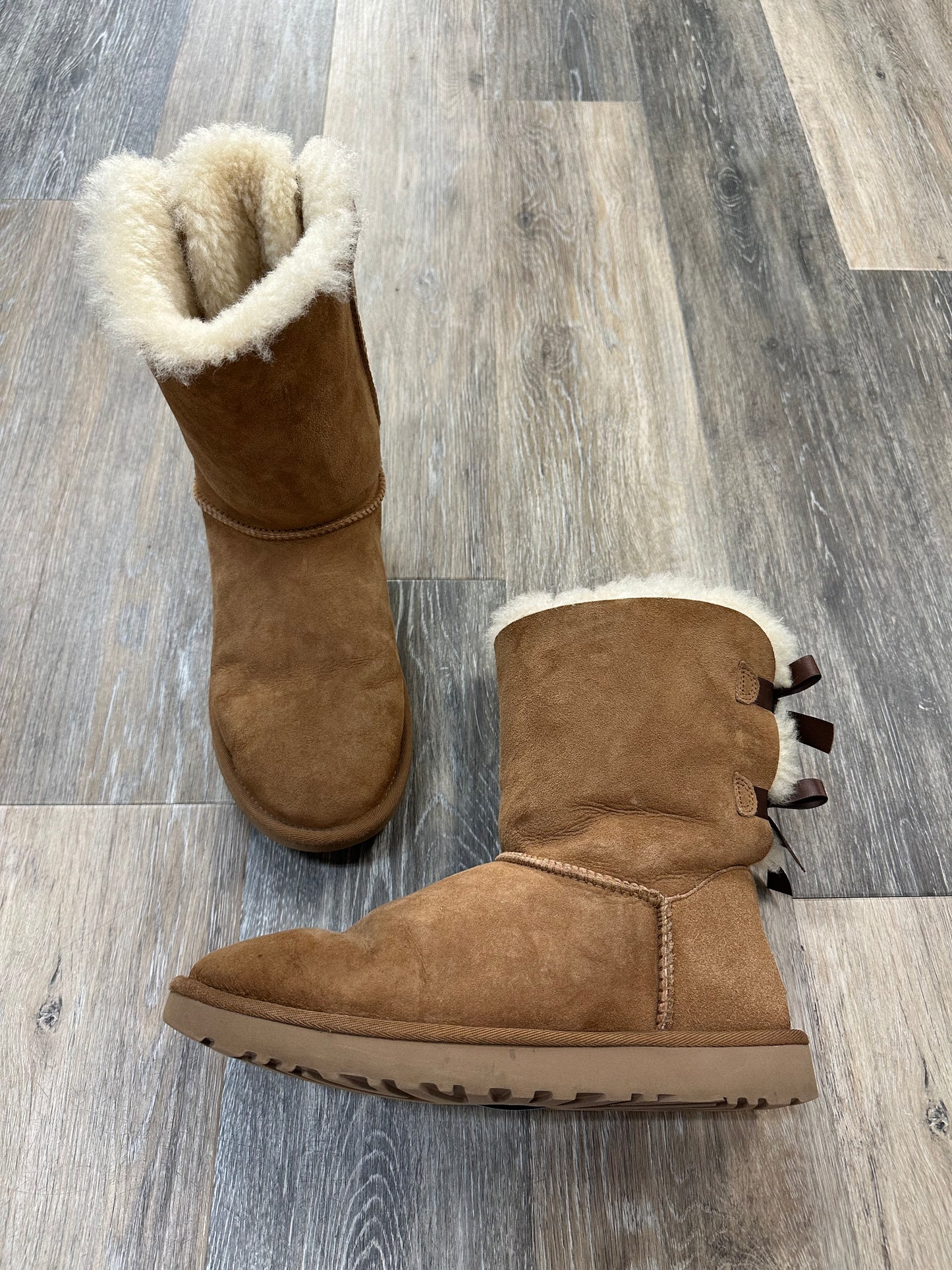 Boots Snow By Ugg In Brown, Size: 10