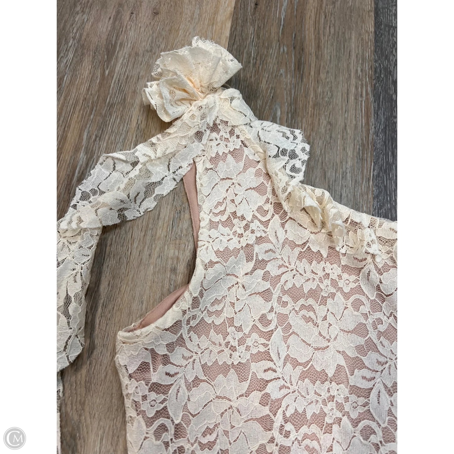 Tank Top By Skies Are Blue In Cream, Size: L