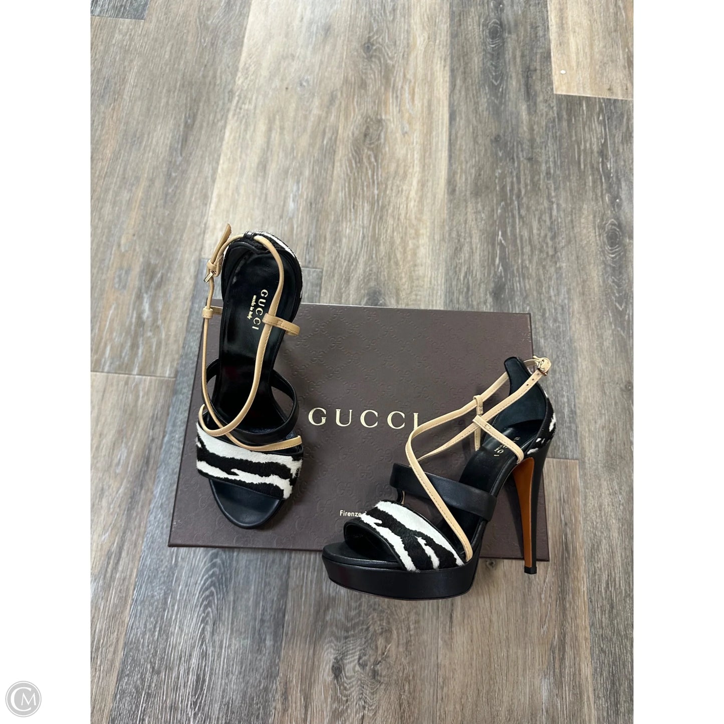Shoes Luxury Designer By Gucci In Animal Print, Size: 6.5 (36.5)