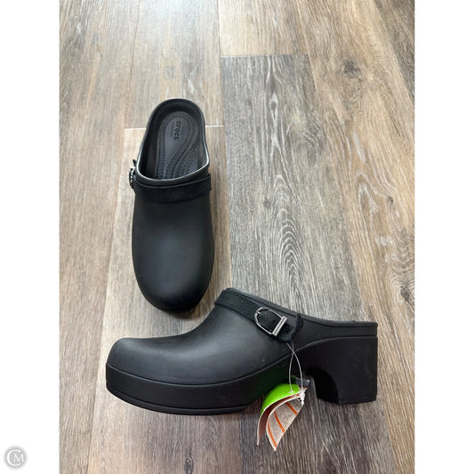 Shoes Heels Block By Crocs In Black, Size: 10