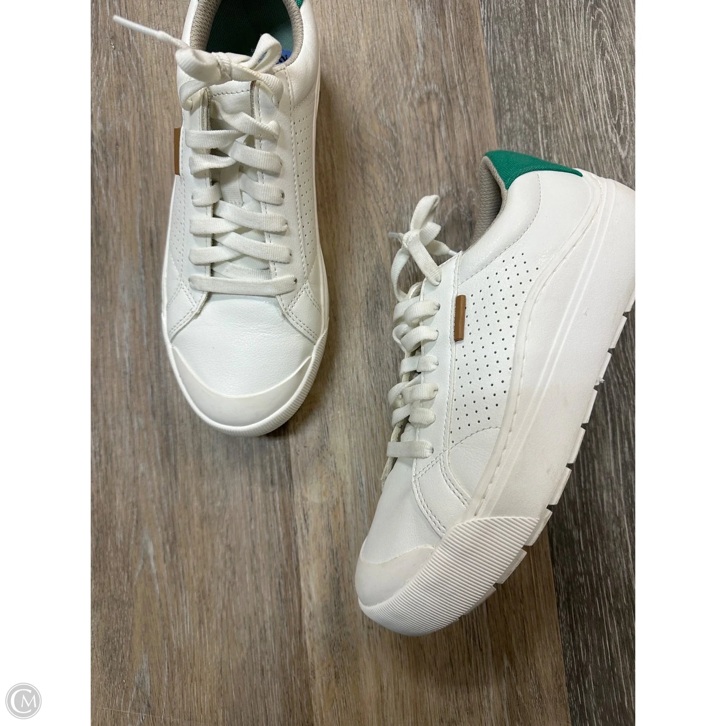 Shoes Athletic By Dr Scholls In White, Size: 7.5