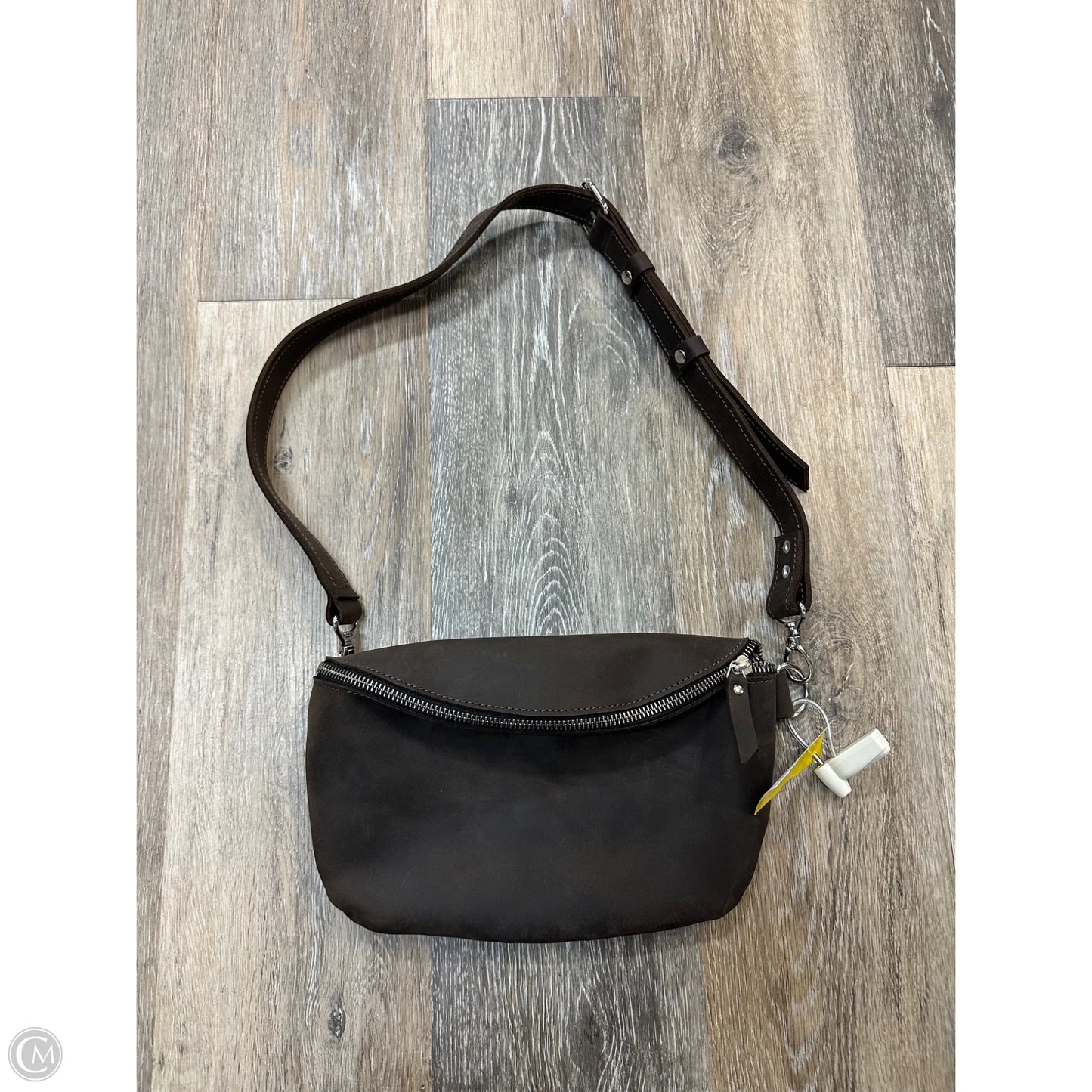 -Belt Bag Leather By Andar, Size: Medium