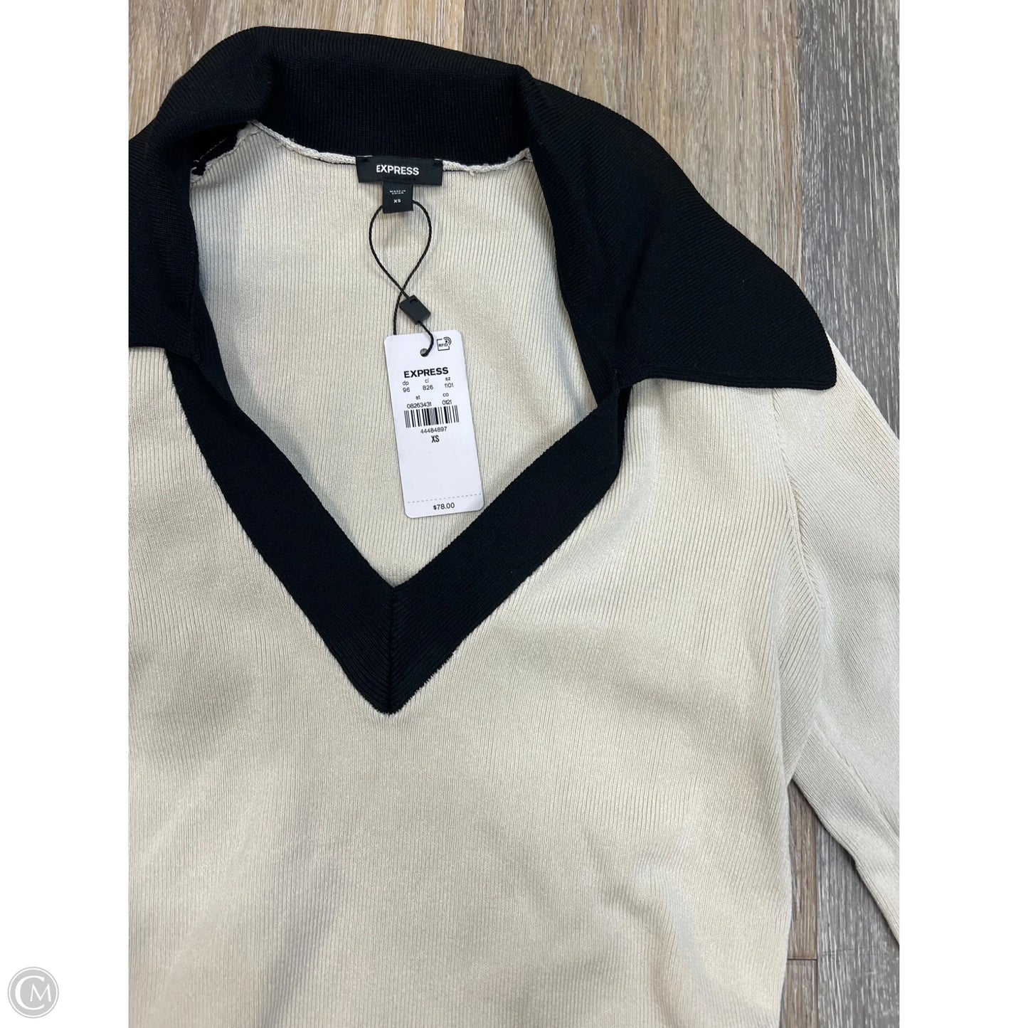 Top Long Sleeve By Express In Black & White, Size: Xs